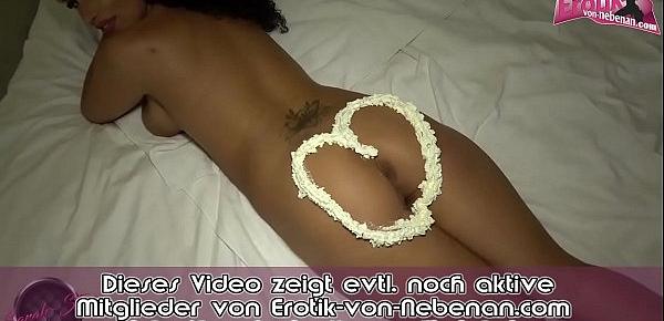 Deutsche amateur Schlampe fickt mit Sahne in der Pussy